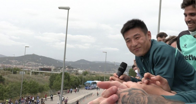  特鲁瓦主场氛围燃爆全场，球迷助威助推球队取胜