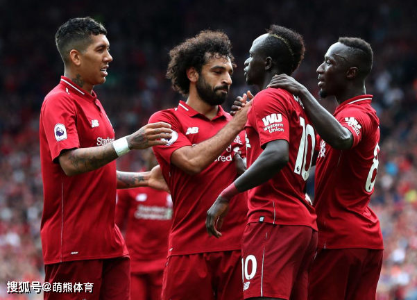  阿斯顿维拉防守反击犀利，客场零封曼联震惊四座  