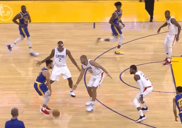  库里三分雨浇灭鹈鹕反扑火焰勇士稳居西部榜首